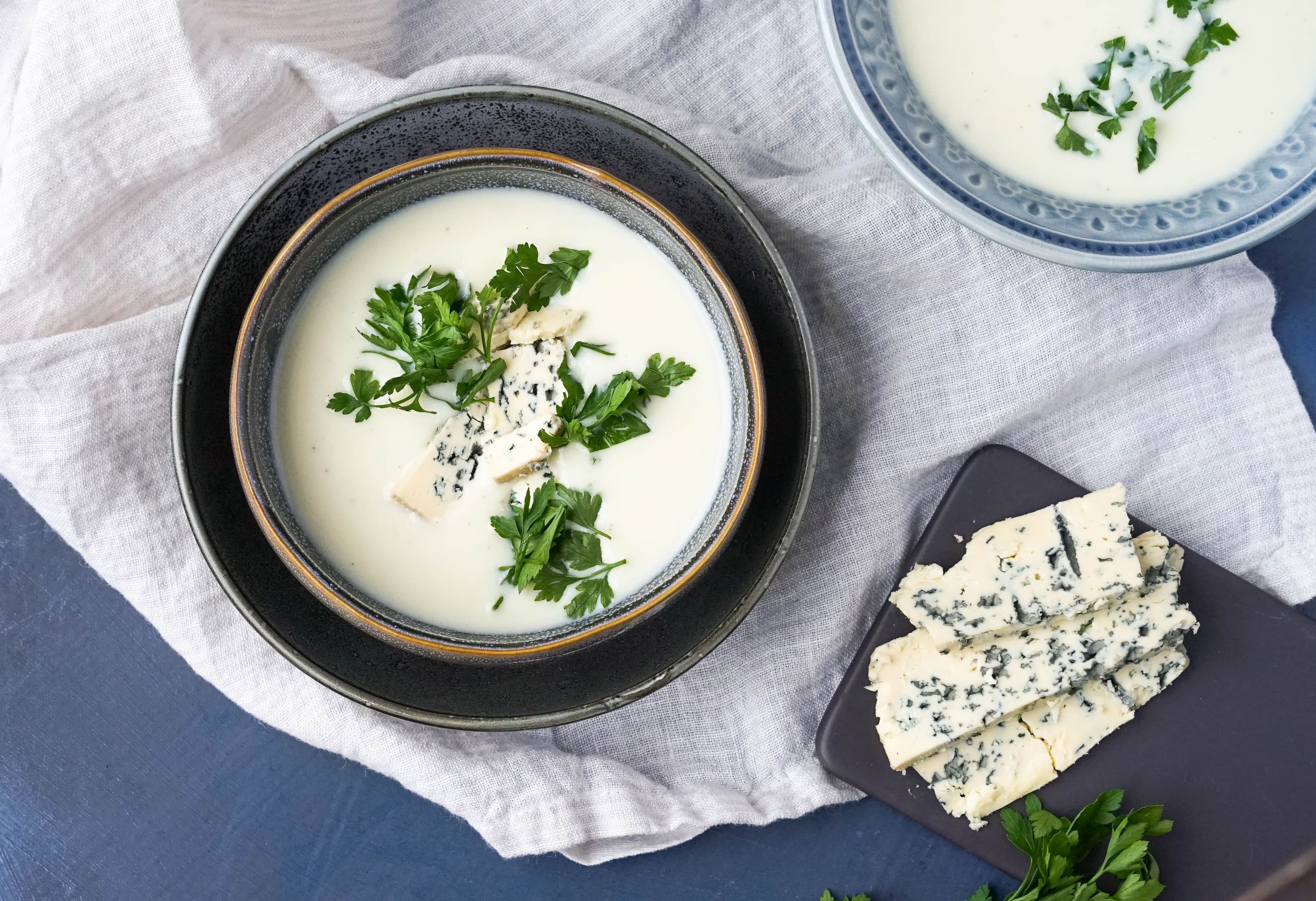 Blomkålsuppe med blåmuggost