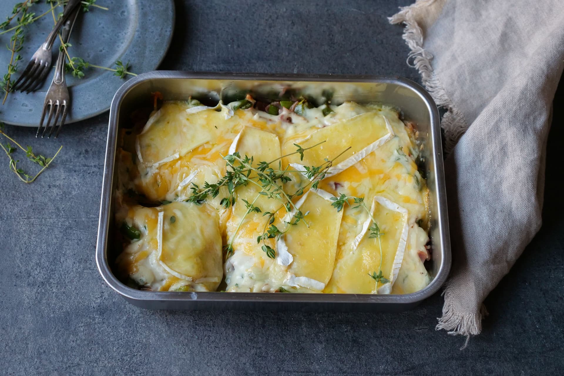 Ost- og skinkegrateng