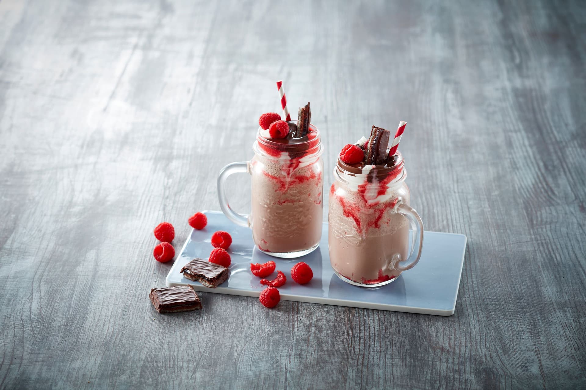 Bringebær- og sjokolademilkshake