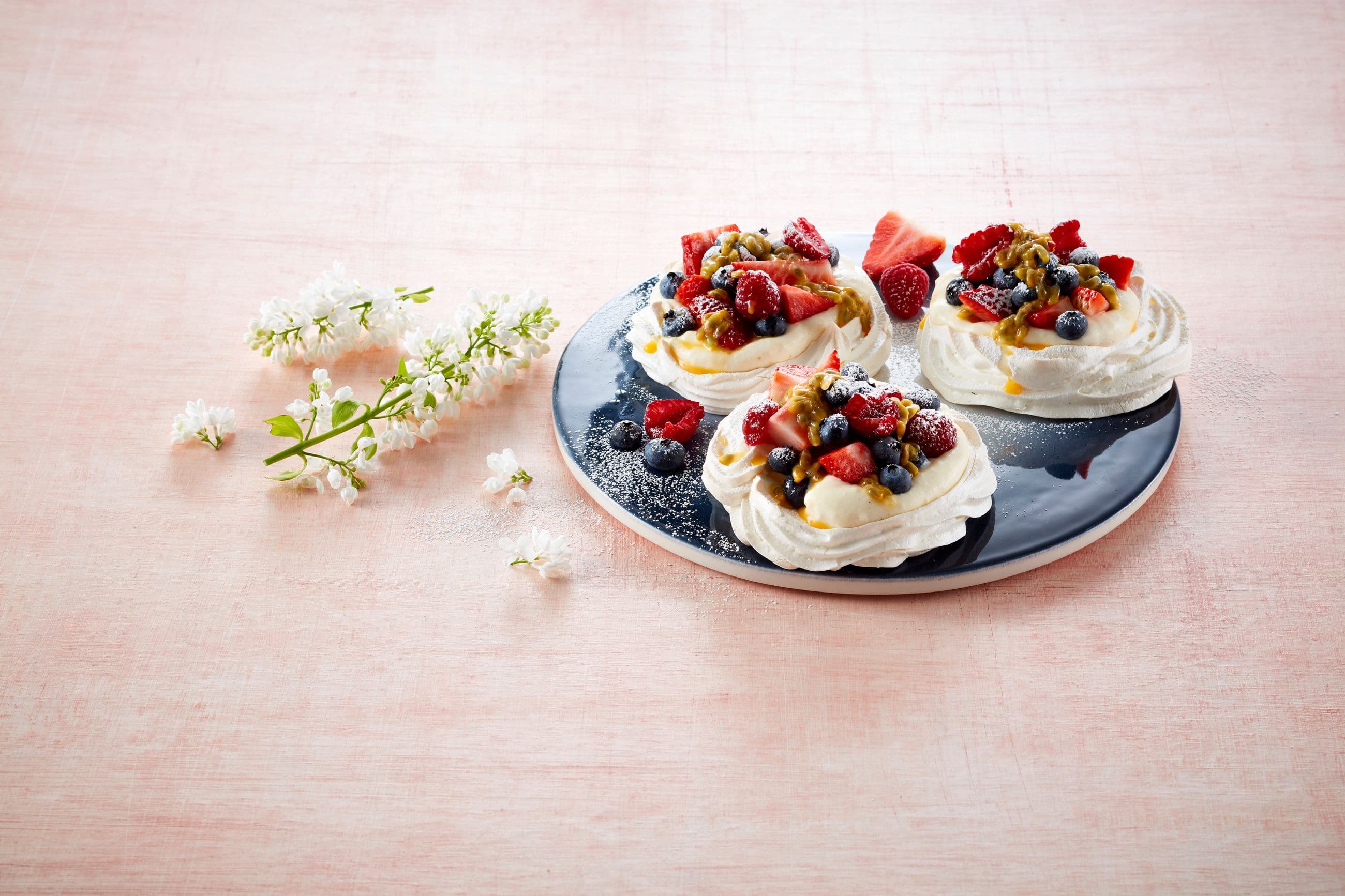 Porsjonspavlova med vaniljekrem